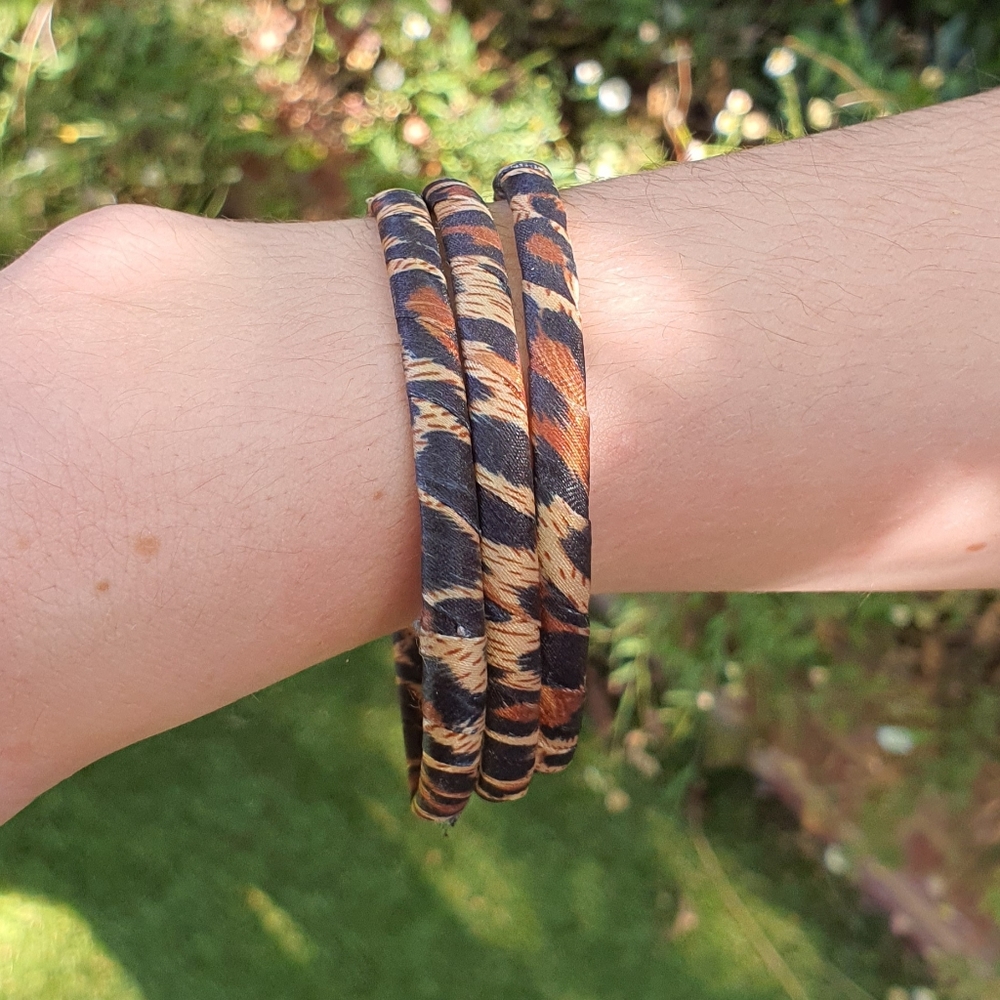 Leopard Print Fabric Bangles - Picture 4 of 7